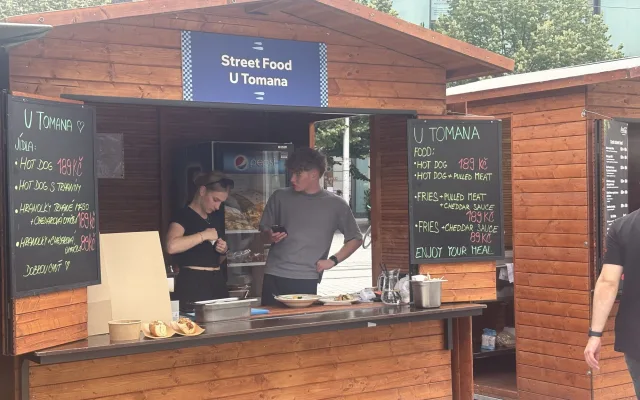 Kolik stojí pivo nebo pizza? Drbna zmapovala ceny ve fanzóně MotoGP