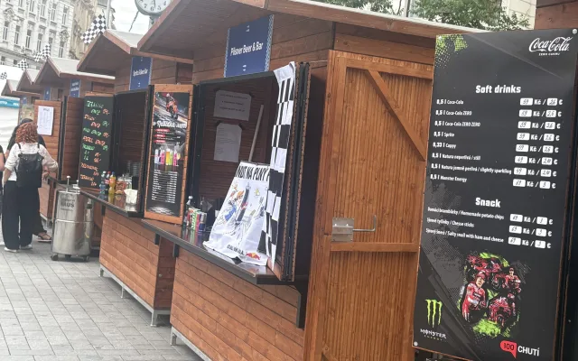Kolik stojí pivo nebo pizza? Drbna zmapovala ceny ve fanzóně MotoGP