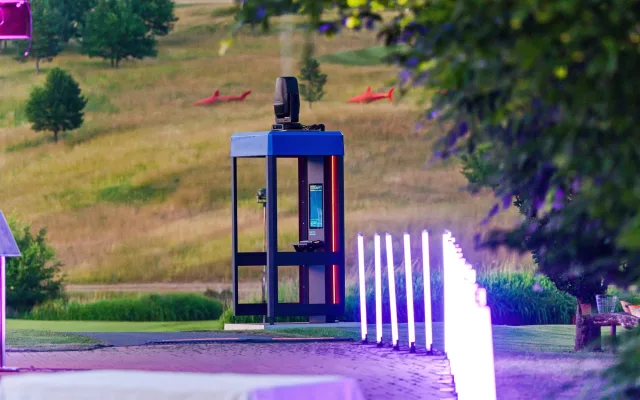 Vzkazy pomocí Morseovky a světelná show. Lidé vysílali přání ke hvězdám