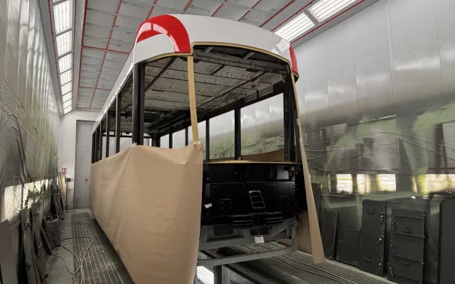 Brněnský dopravce rozšiřuje šalinovou flotilu. V dílnách staví další dva Draky