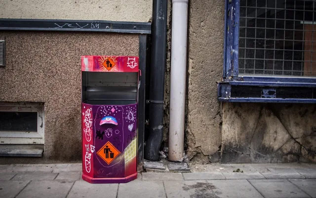 FOTO: Brněnský Bronx zdobí sedm košů, výtvarně se na nich vyřádili místní