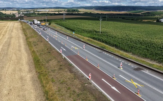 Dopravní omezení na Vyškovsku. Silničáři opravují povrchy i křižovatku
