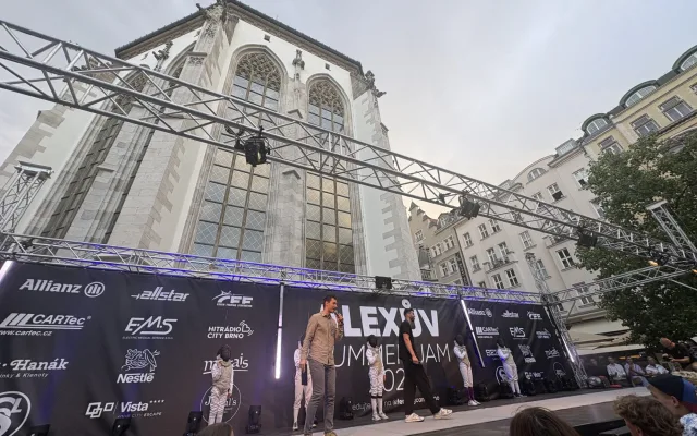 Centrum Brna ovládli šermíři. Jsem jako Kung Fu Panda, řekl čerstvý mistr světa