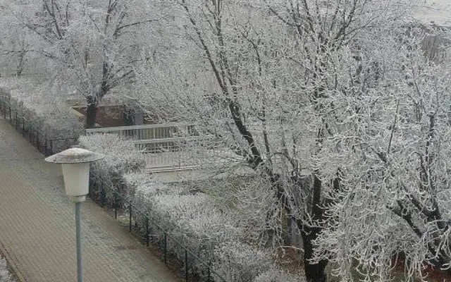 FOTO: Brno a okolí dnes zasypal sníh. Podívejte se, jak to na jižní Moravě vypadalo