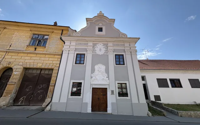 FOTO: Historie, kavárny i výhledy. Mikulov v létě umí okouzlit