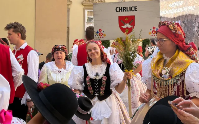 Centrum Brna při prvních celoměstských hodech zaplavila krojovaná chasa