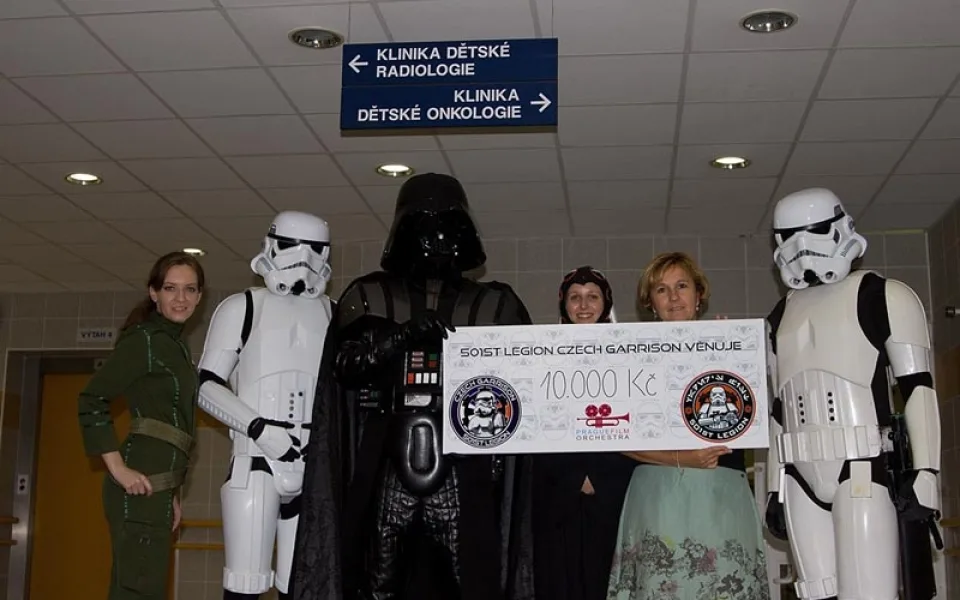 501. legie ze Star Wars navštívila Kliniku dětské onkologie Fakultní nemocnice Brno