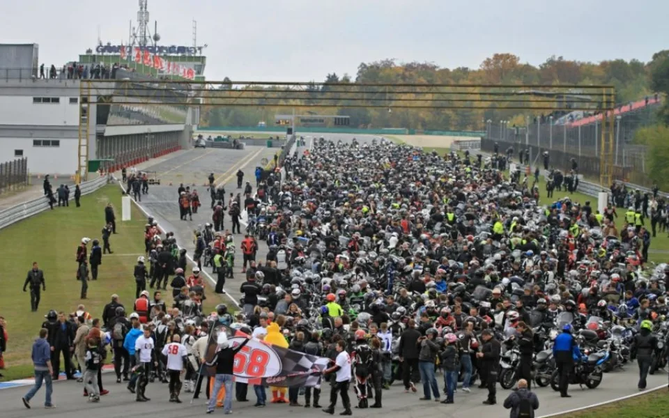 Rekord na Masarykově okruhu, foto: Automotodrom Brno