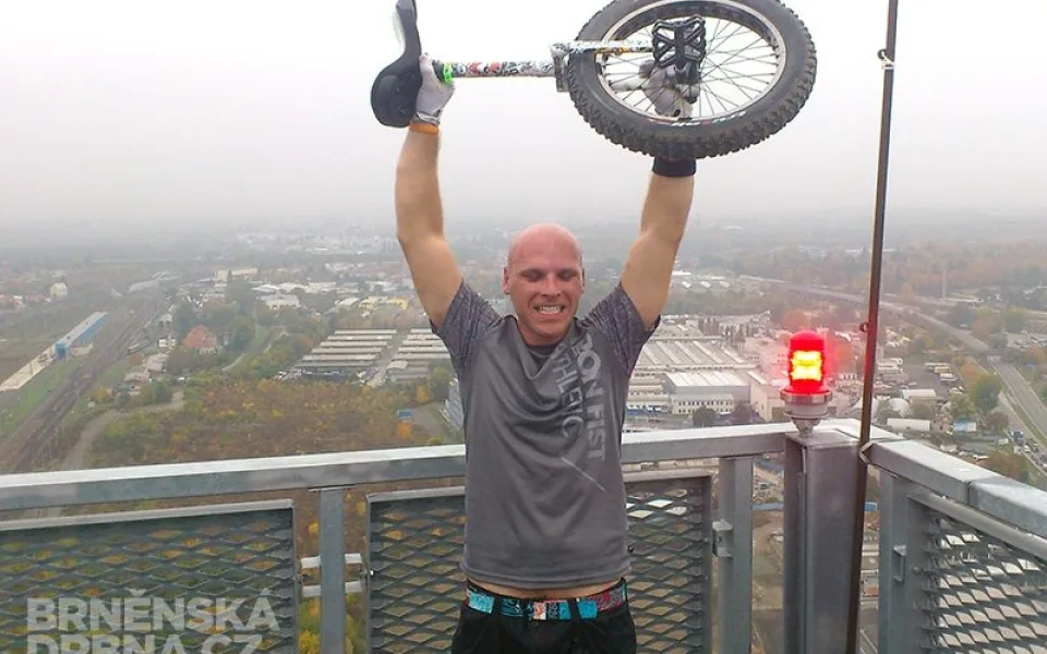 Rekordman na střeše AZ Tower, foto: Brněnská Drbna, David Zouhar