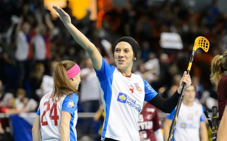 Gabriela Žůrková oslavuje svou trefu do sítě Lotyšska. Zdroj: WFC2013