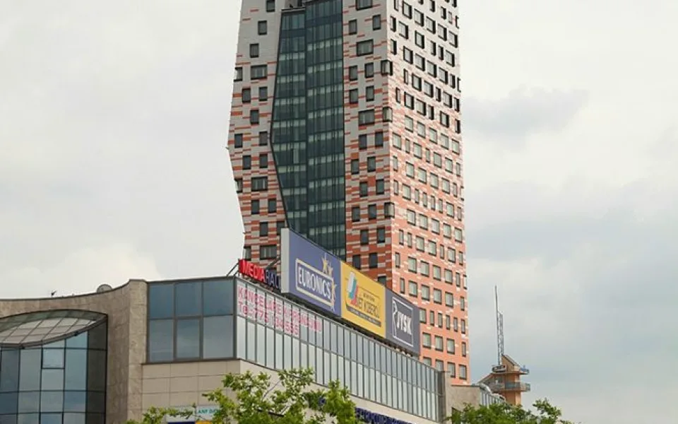 AZ Tower, nejvyšší budova v ČR, foto: Brněnská Drbna