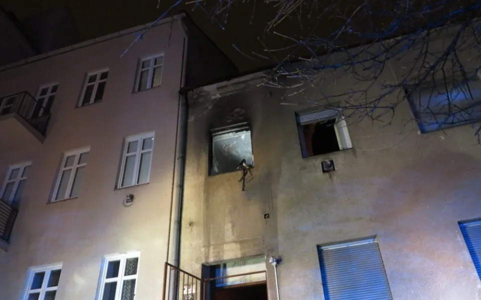 Požár bytu v Černých Polích, foto: HZS JMK