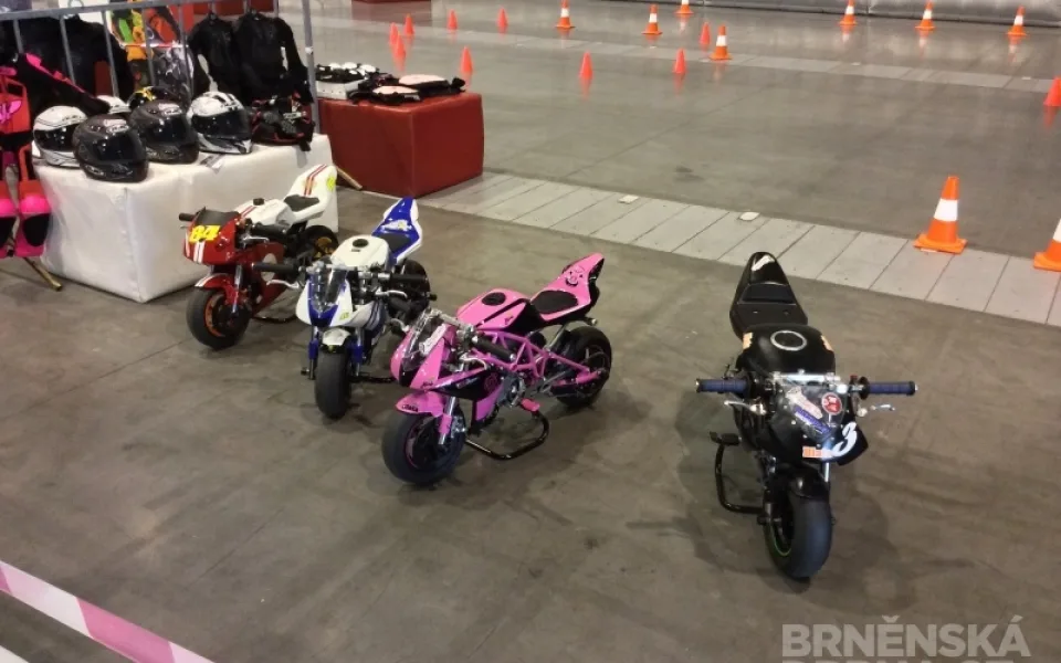 Minibiková škola se prezentuje i na brněnském výstavišti na veletrhu Motosalon, foto: Brněnská Drbna, David Zouhar