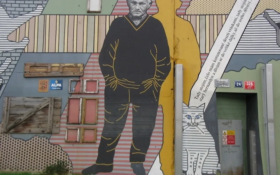 Bohumil Hrabal jako objekt street artu, foto: wikipedia.org