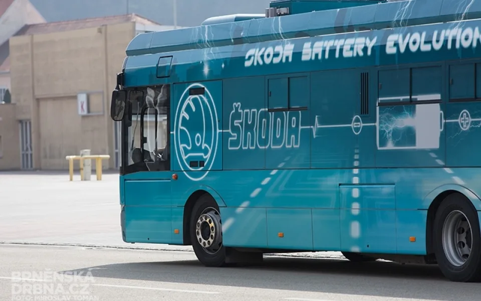 Elektrobus Škoda Perun vozil návštěvníky brněnského výstaviště, foto: Brněnská Drbna, Miroslav Toman