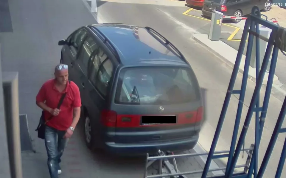 Muže zachytila bezpečnostní kamera, foto: Policie ČR