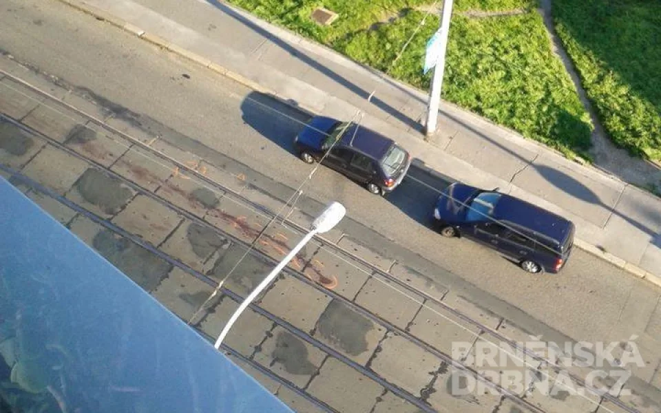 Místo, kde tramvaj srazila muže na Pekařské ulici, foto: Eliška Jandásková