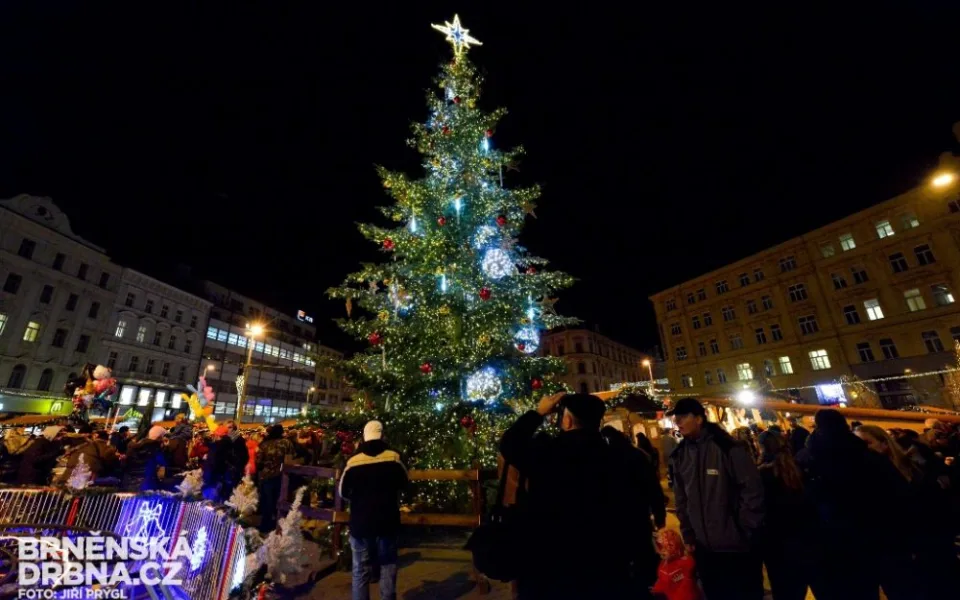 Rozsvícení jedle odstartovalo Brněnské Vánoce, FOTO:  Jiří Prýgl, Brněnská Drbna