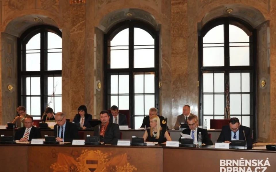 Radní schválil organizační změny na magistrátu