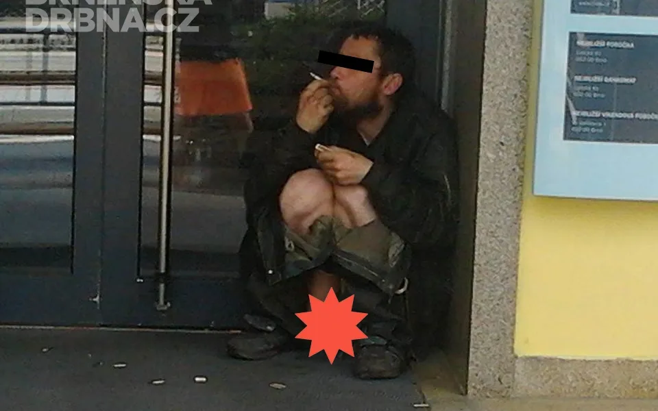 Muž na fotografii studem netrpí, foto - Brněnská Drbna