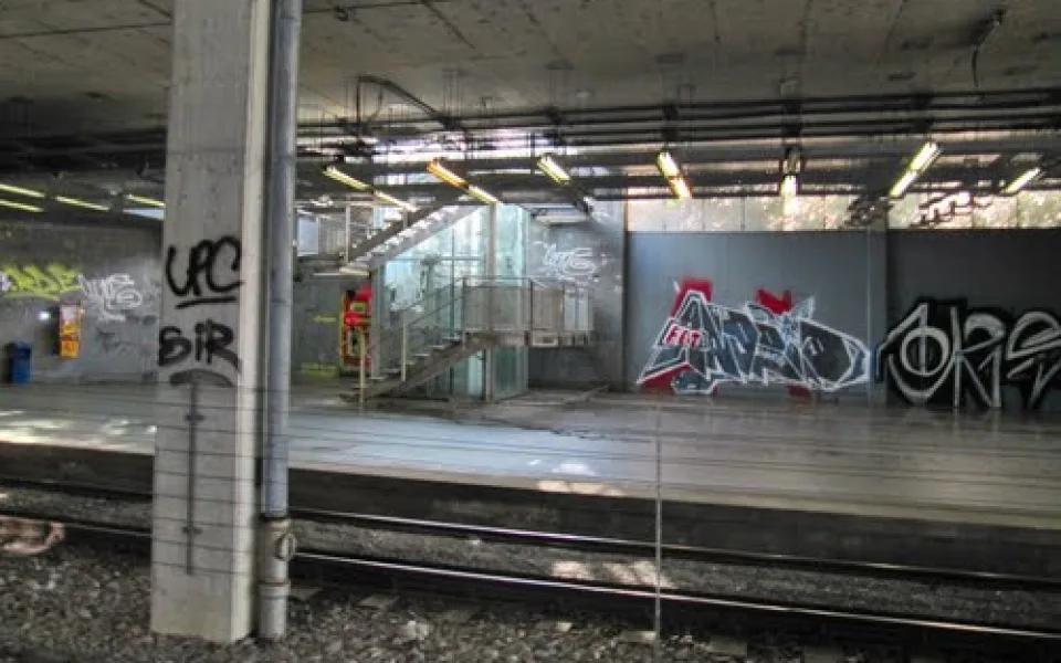 V Brně-Líšni pokračuje proměna podzemní tramvajové zastávky
