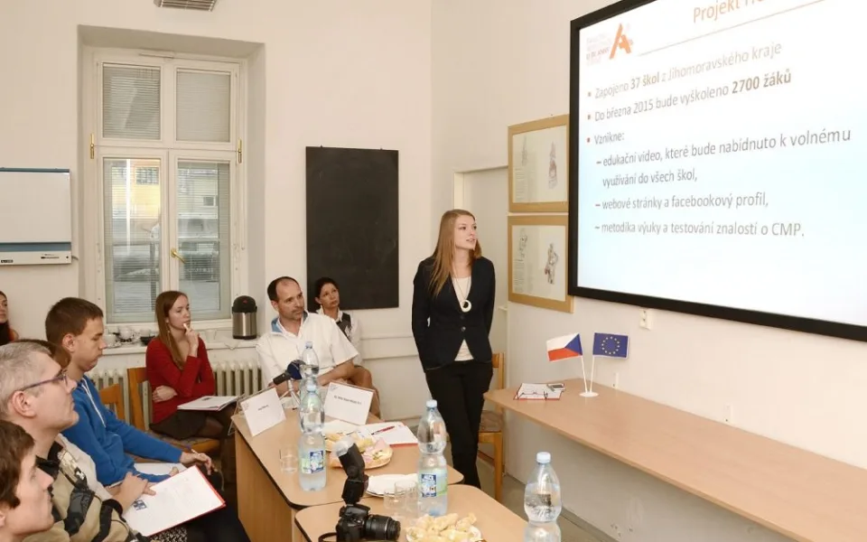 Projekt Hobit-tiskova_konference