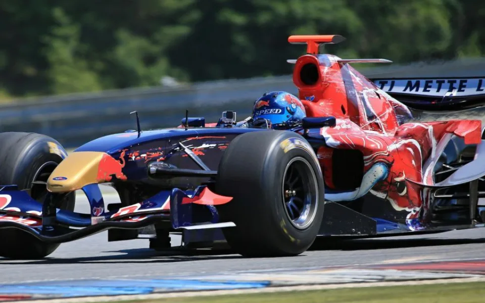 F1 Toro Rosso STR1, foto: automotodrom brno