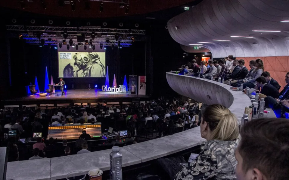 Konference Glorious