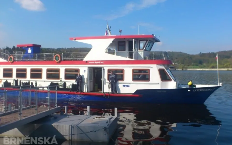 Na brněnské přehradě začala plavební sezona