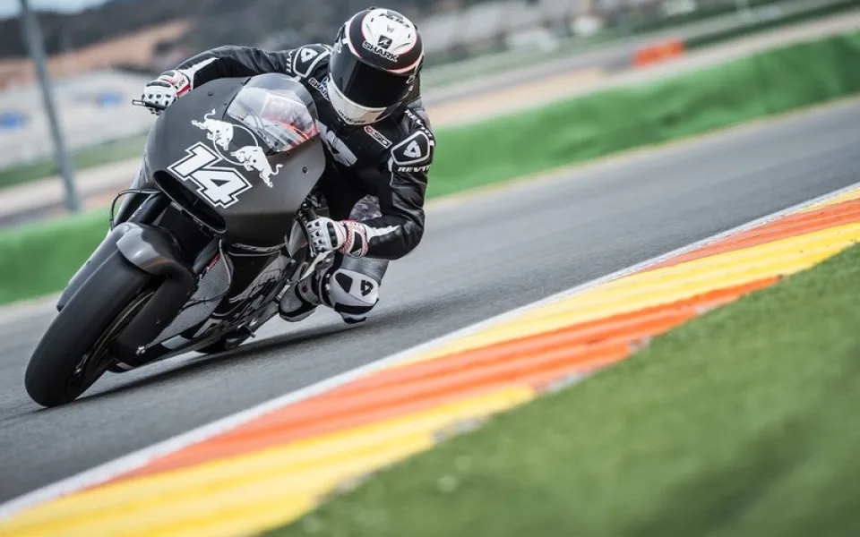 Randy de Puniet KTM RC16 Valencia 2016, foto: media.ktm.com