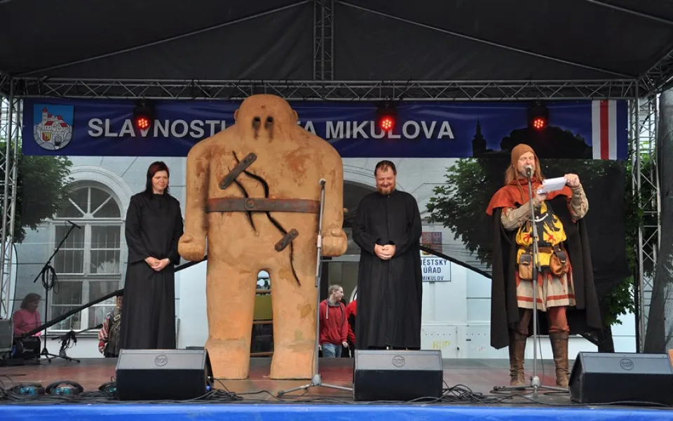 Foto: http://www.slavnostimestamikulova.cz/
