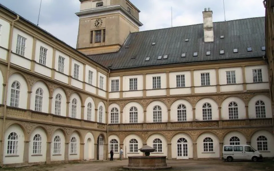 Zámek Račice, zdroj: www.kultura.cz