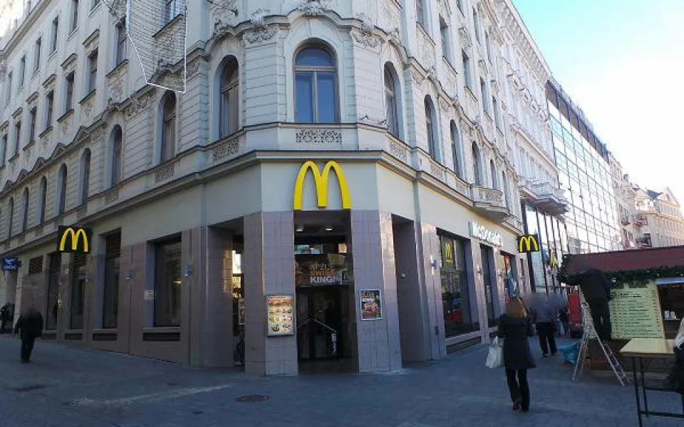 McDonalds na Náměstí Svobody, zdroj: Firmy.cz