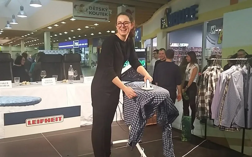 Vítězka mistrovství v žehlení