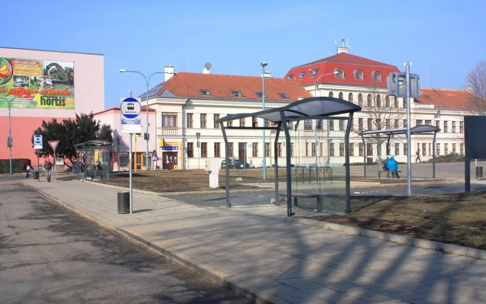 Židlochovice, autobusové nádraží, zdroj: turistika.cz
