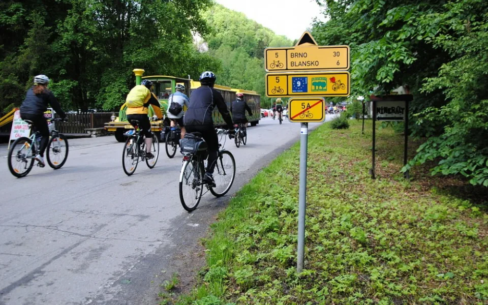 Značení cyklistických stezek v Česku