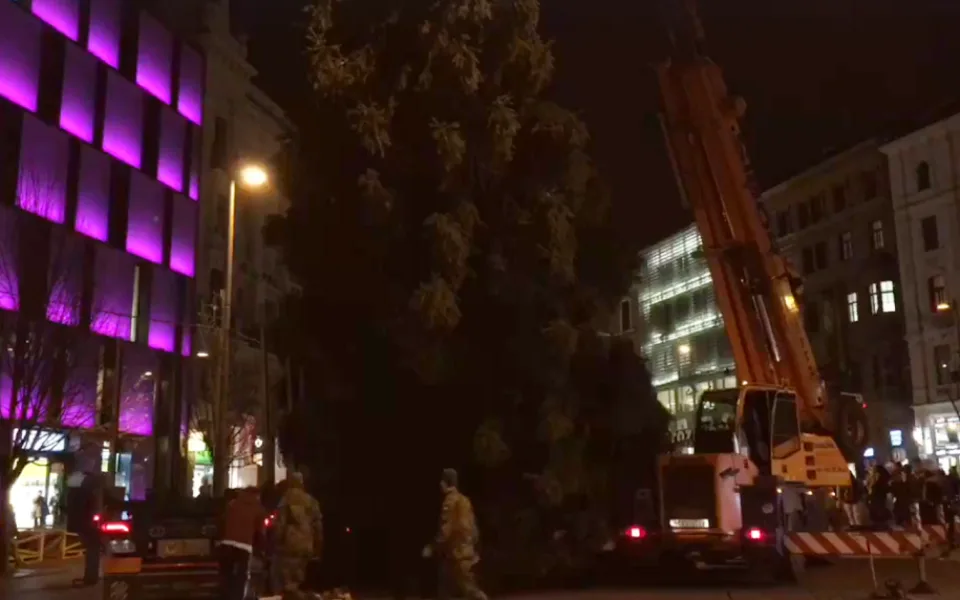 Vánoční strom na Svoboďáku, zdroj: Události Brno