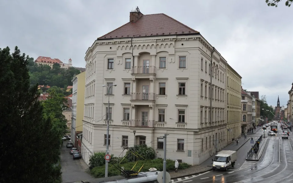 Husova 3 a 5