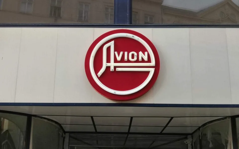 Avion