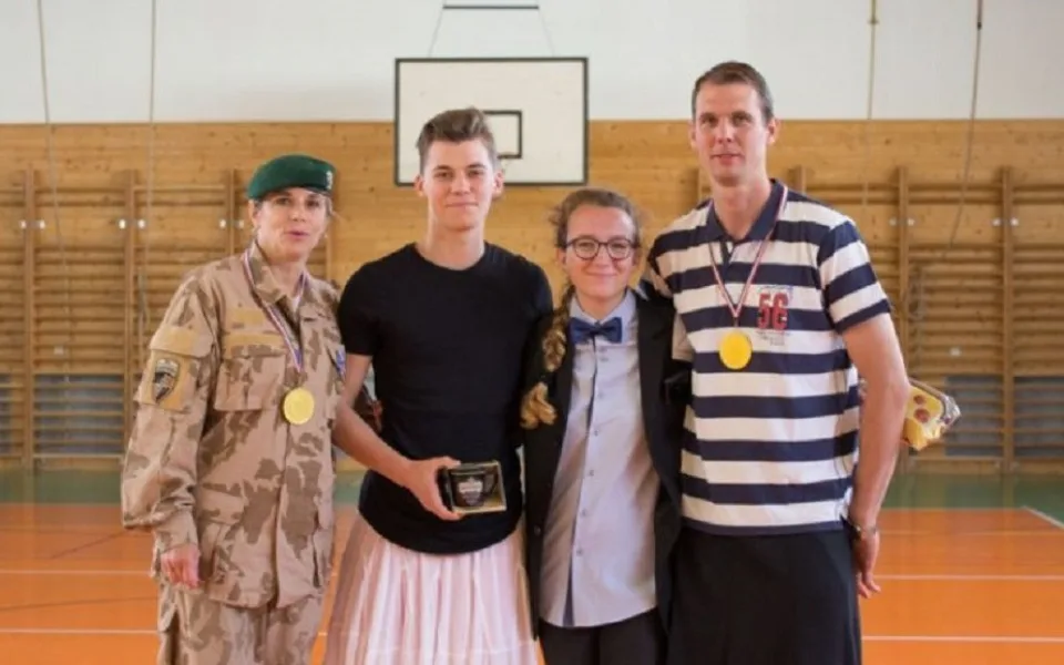 Chlapci a děvčata z blanenského gymnázia