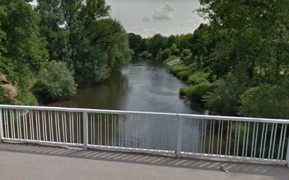 Pohled na řeku Svratku z mostu Sokolovy ulice