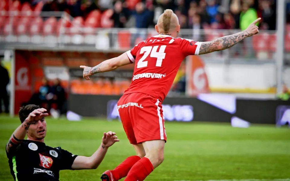 Štěpanovský oslavuje gól proti Hradci