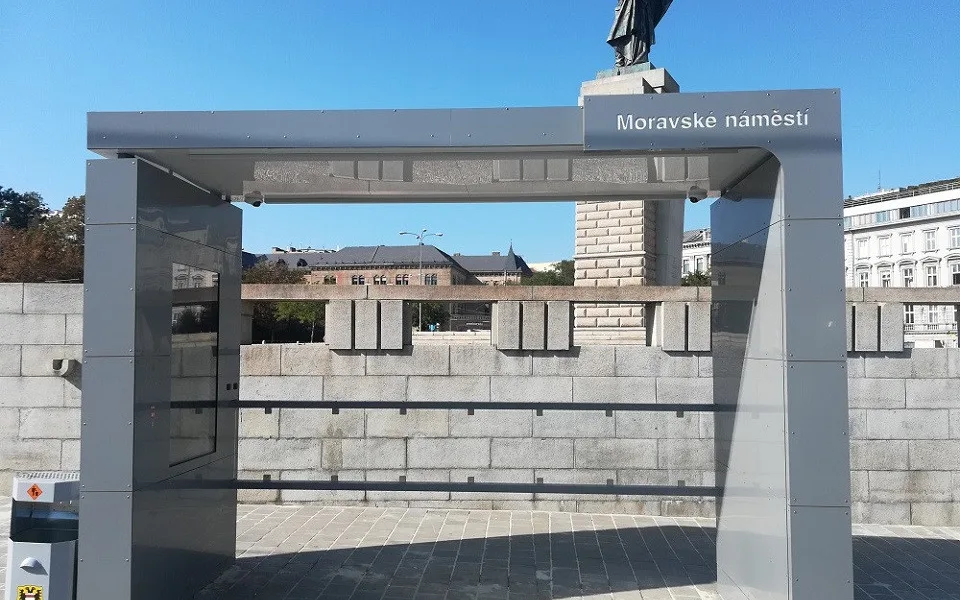 V brně přibudou další zastřešené zastávky