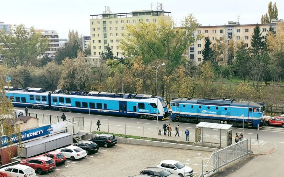 Začíná veletrh Rehaprotex. Přímo k areálu výstaviště přijel i speciální vlak
