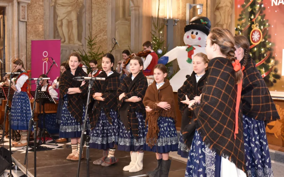 161223_Vanoce_na_nove_radnici_kol__2_