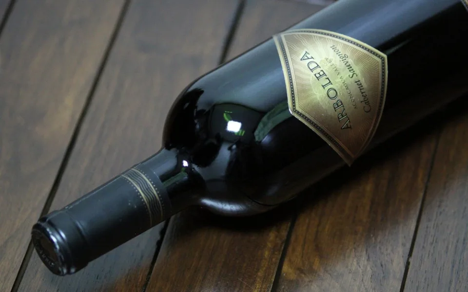 wine-bottle-852426_1280