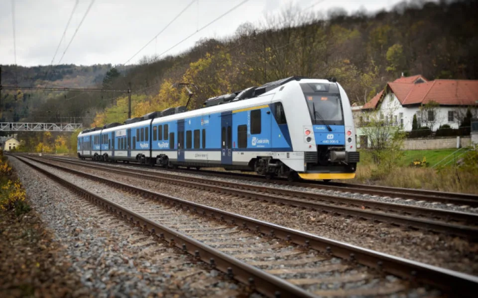 size3-15779635242211-60-size3-15272523583184-207-train-2927501-1920