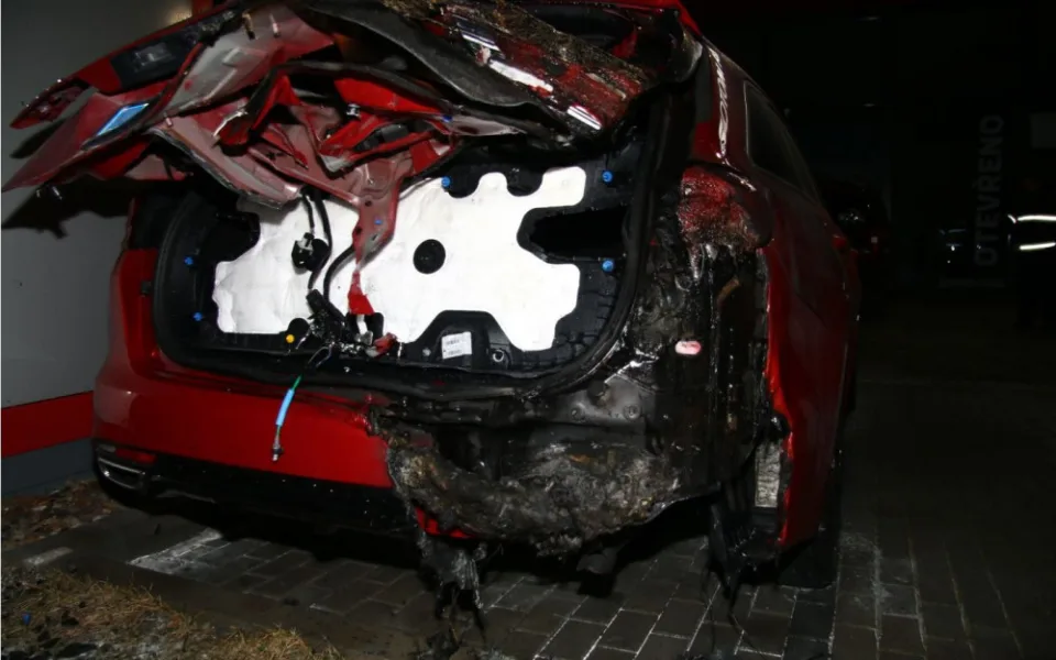 Ohořelé auto