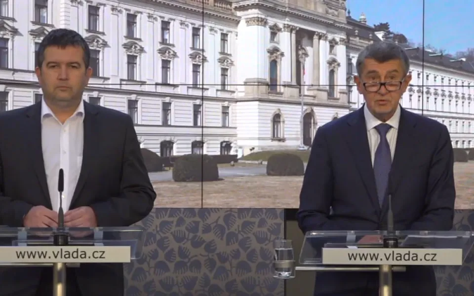 Ministr vnitra Hamáček a premiér Babiš na tiskové konferenci