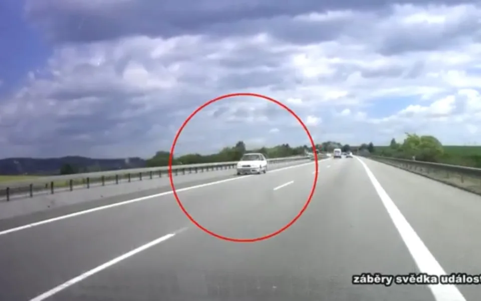 Zmatený senior jel v protisměru